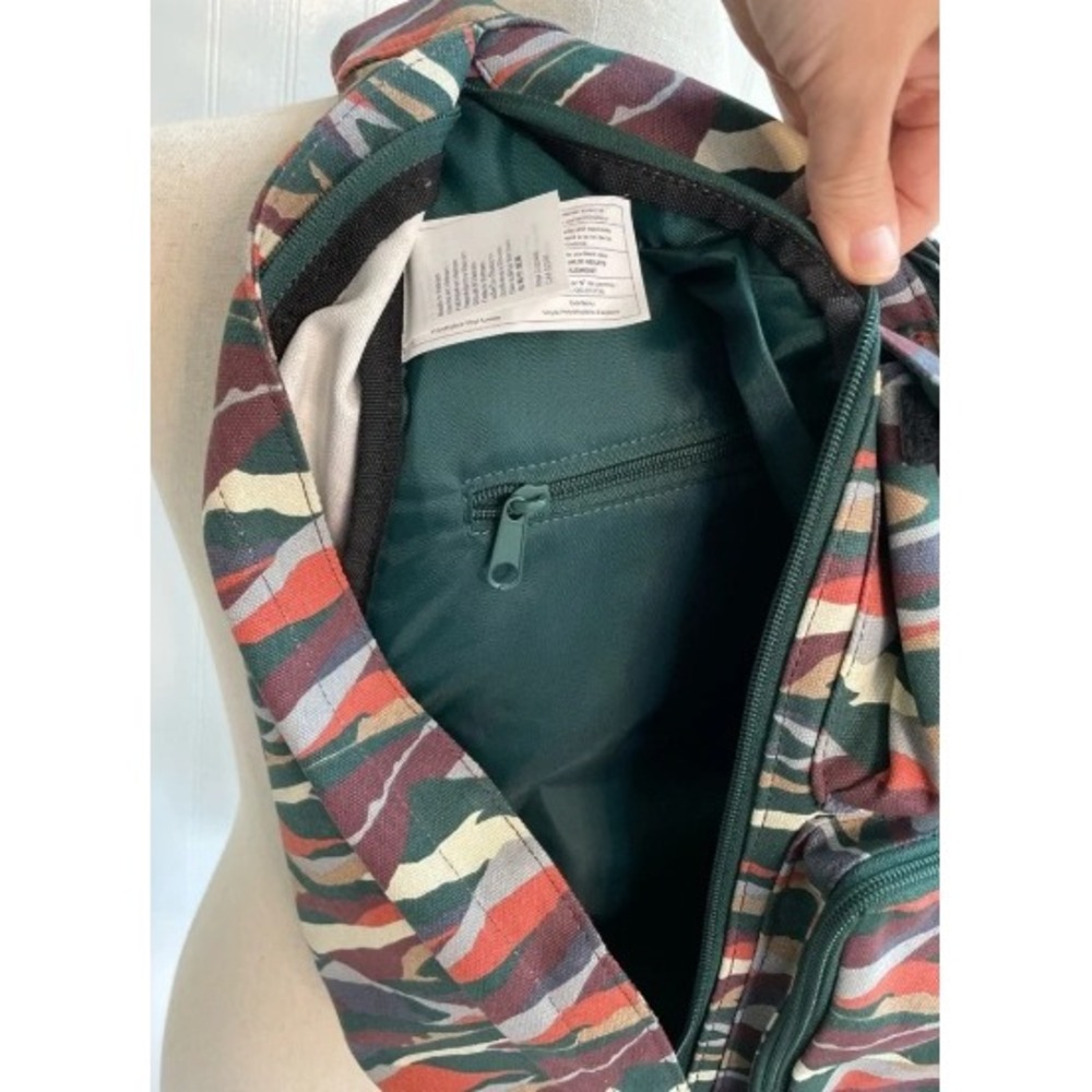 Kavu Rope Bag Sling Pack Canvas Discontinued Color: Rolling Hills (Multicolor) - Picture 8 of 10